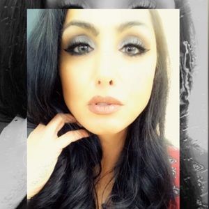 Meet your Posher, Sonia